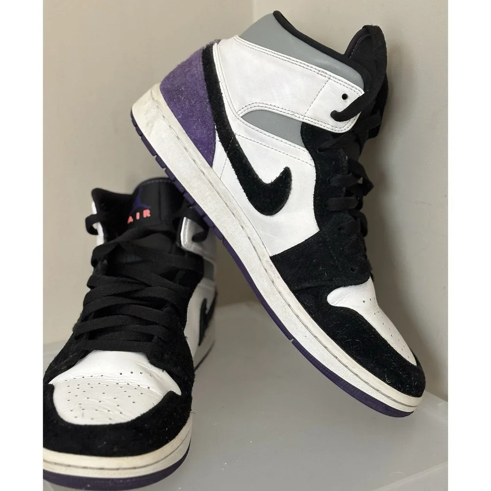 Air Jordan 1 Mid SE Retro Varsity Court Purple MENS 852542-105 Size 9.5
